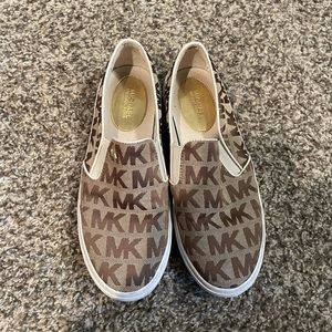 MK slip on shoes